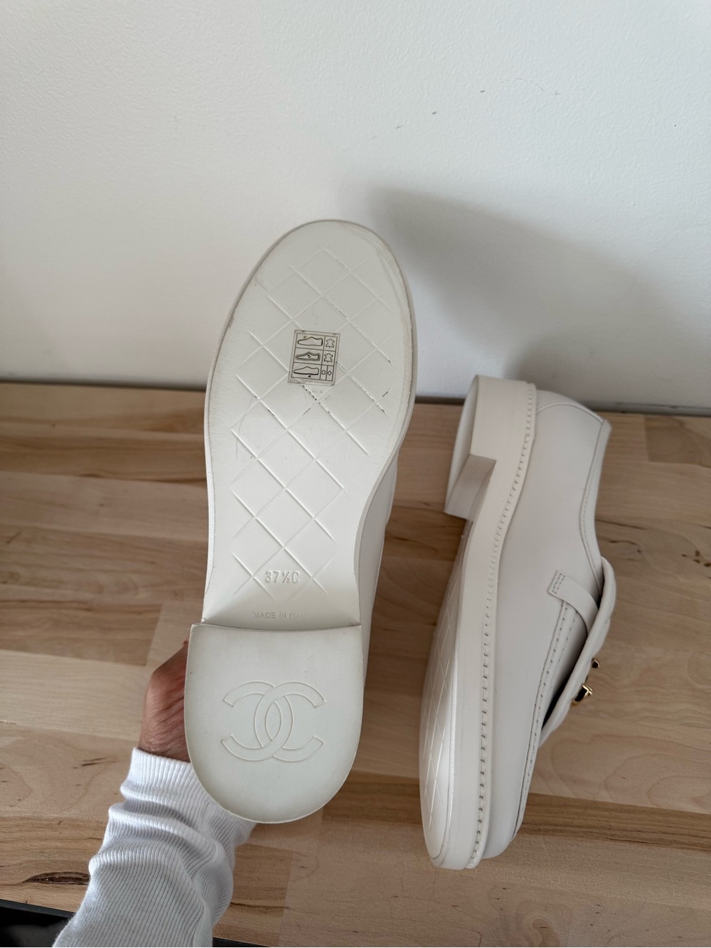 CHANEL White Quilted Turnlock Leather Loafers - Picture 2 of 4